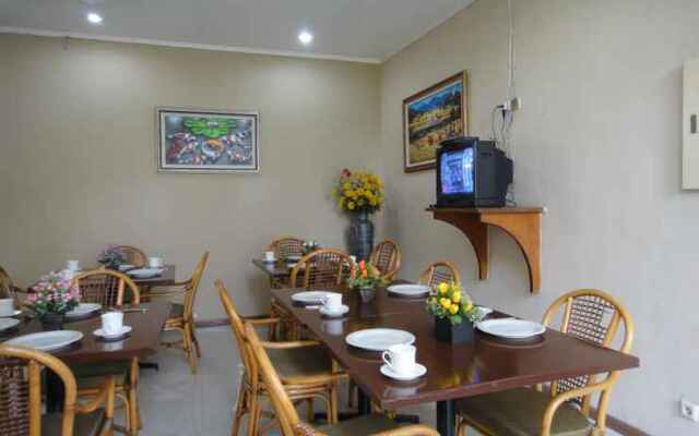 Gondia International Guest House