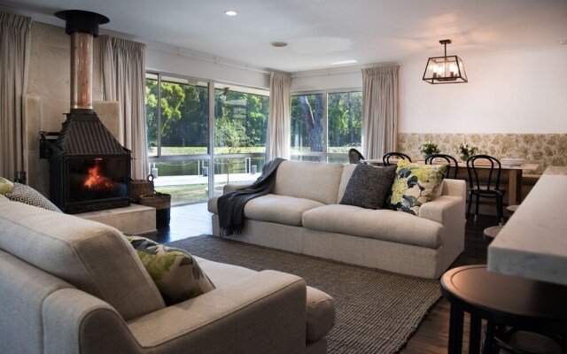 The Pond House Trentham