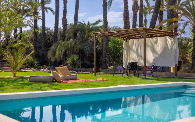 Historical Palms Villa by Fidalsa