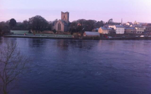 The Lakeside Hotel & Leisure Centre