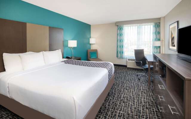 La Quinta Inn & Suites by Wyndham Atlanta Airport North