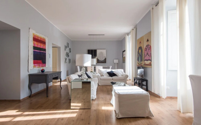 Luxury Apartment Auditorium