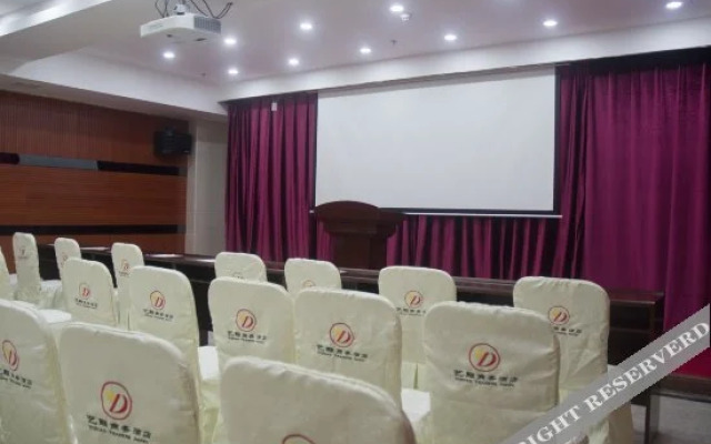 Yidiao Traders Hotel