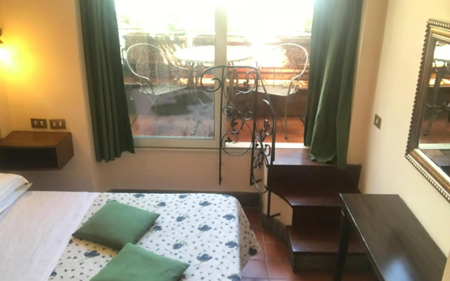 Hotel Okapi