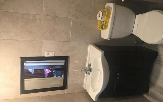 Caravan Motel