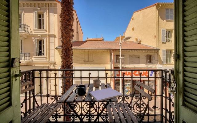 Ref 394257 in Cannes