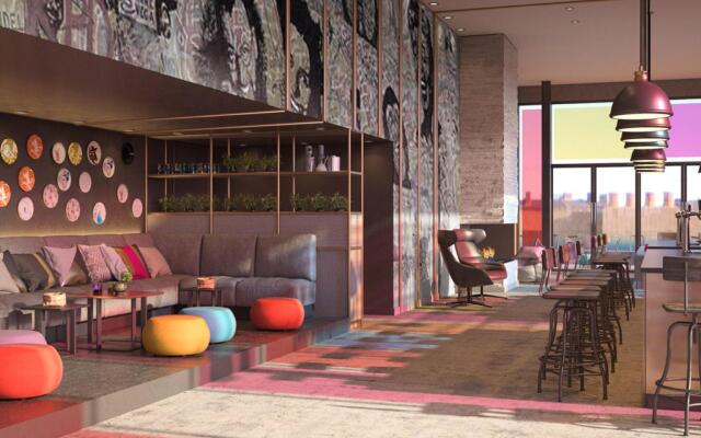 Hotel Indigo Berlin - East Side Gallery by IHG