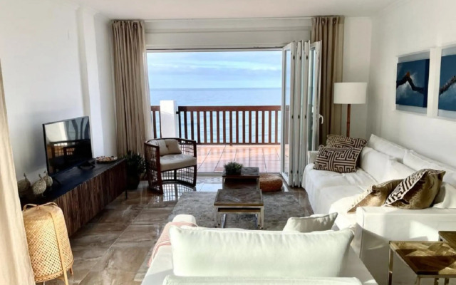 21052 - Heavenly Views From Frontline Penthouse