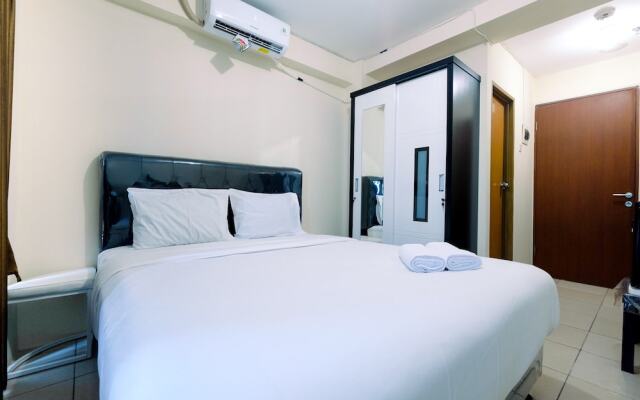 Comfy Studio Room at Tifolia Apartment