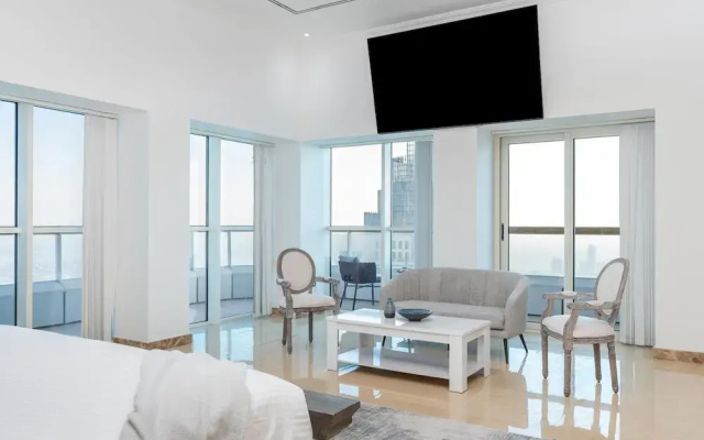 4BR Maid Penthouse w Pool and Jacuzzi