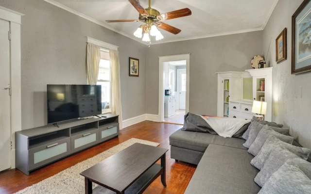 Snowmobile Trail On-site: Lakefront Mound Apt!