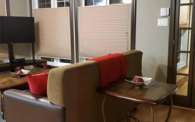 1-Bedroom Apartment Bellisimo AG by Amazing Property Rentals