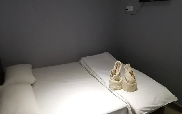 FullHouse Motel-Langkawi