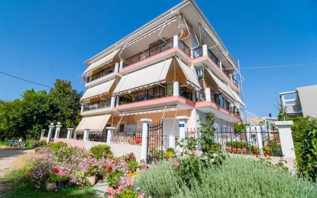 Paraskevi Apartments