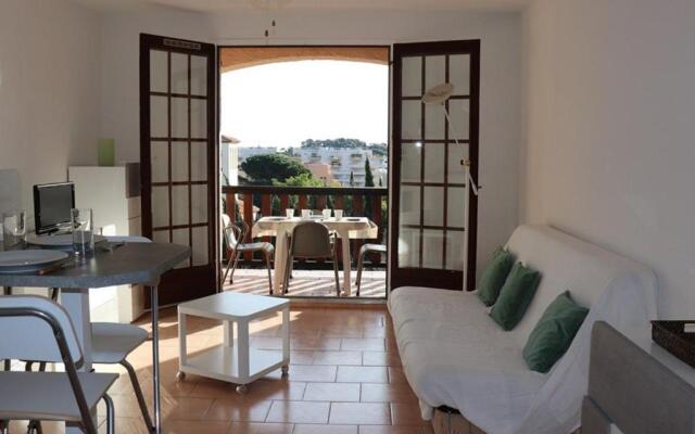 Studio Cavalaire-sur-Mer, 1 pièce, 4 personnes - FR-1-100-119