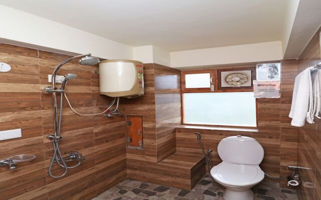OYO 13715 Home Stay River View Manali