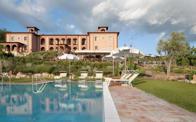 Saturnia Tuscany Hotel