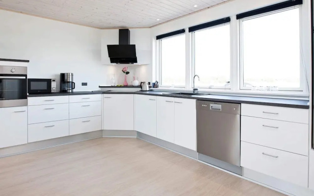 10 Person Holiday Home in Rodby-by Traum