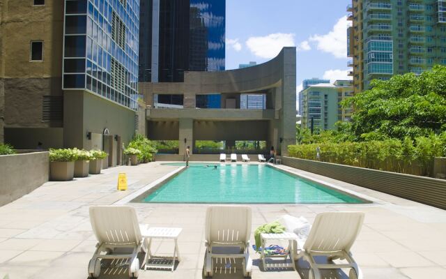 Stylish Apartment at BGC