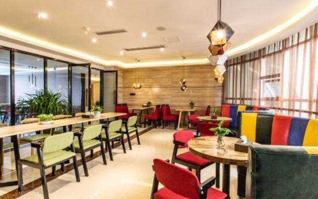 Luoke Huafei Hotel