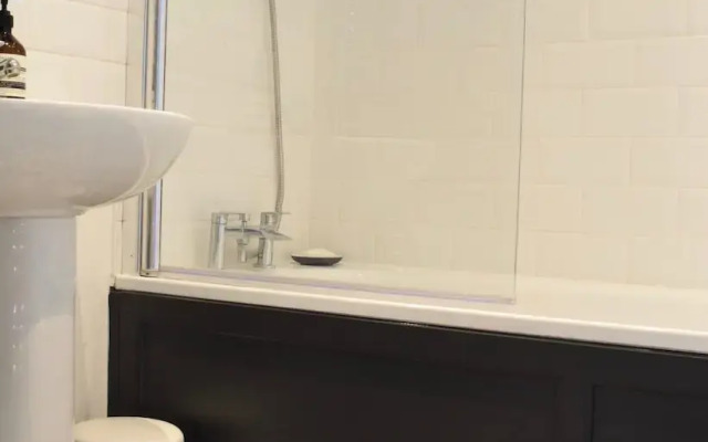 3 Bedroom Apartment in Brixton