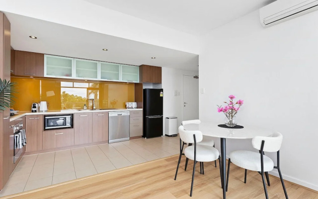 1bdr Parking on Beaufort Street