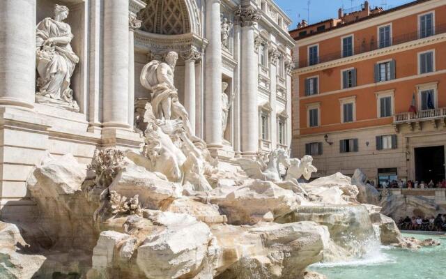 La Finestra su Fontana di Trevi - Charming View
