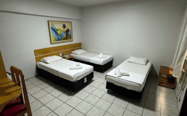 Hotel Gemeos
