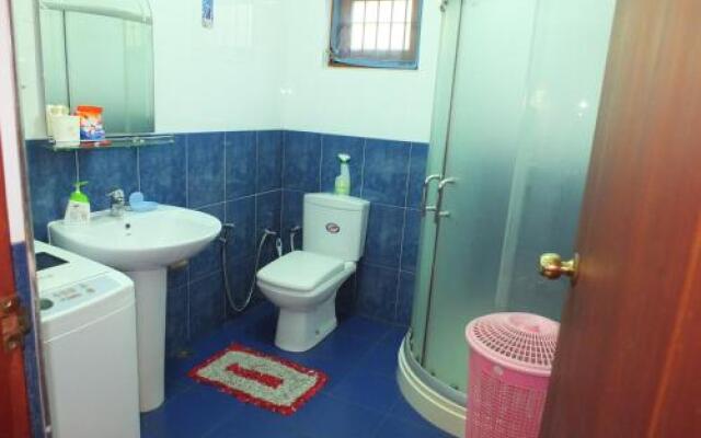 Hikka Studio Apartment