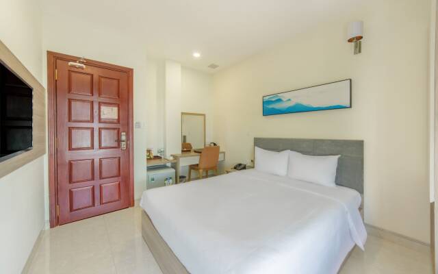 Lake View Hotel