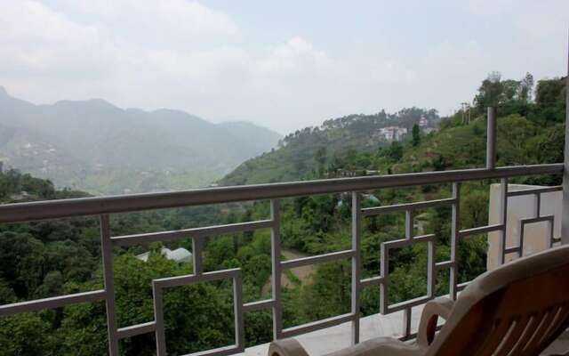 ADB Rooms Falcon Crest