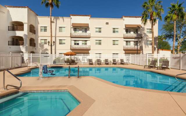 Hyatt Place Phoenix/Chandler-Fashion Center