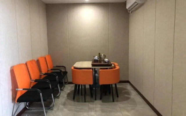 Shell Shanghai Jinshan Zhangyan Town Songjin Highw