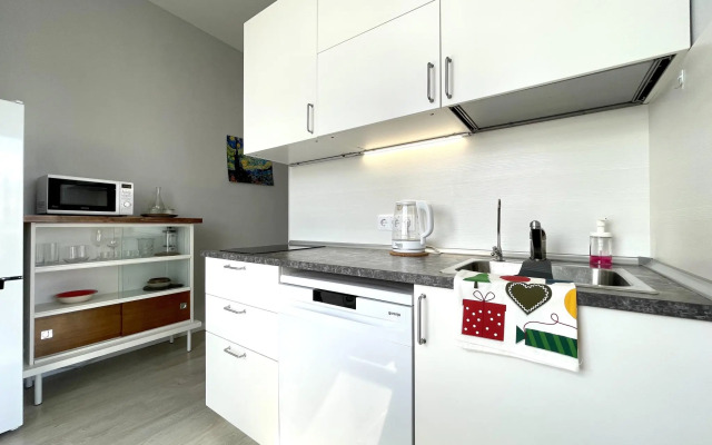 Apartment 2nights on Pulkovskoe highway 14 building 6