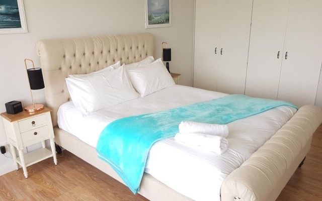 Trafalgar Towers – Guest Rooms – Maroochydore