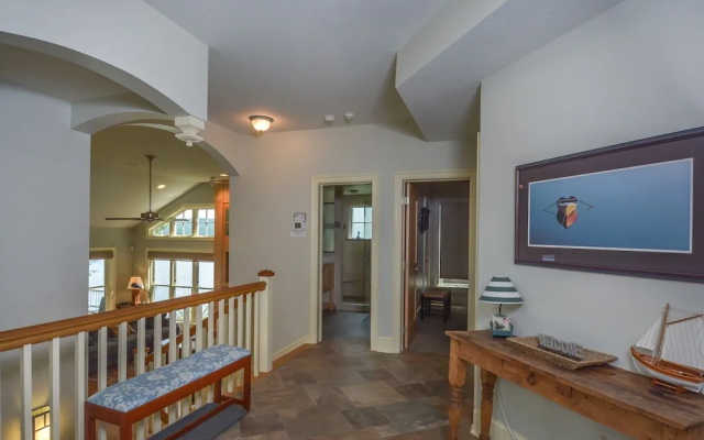 All About the View 4 Bedroom House