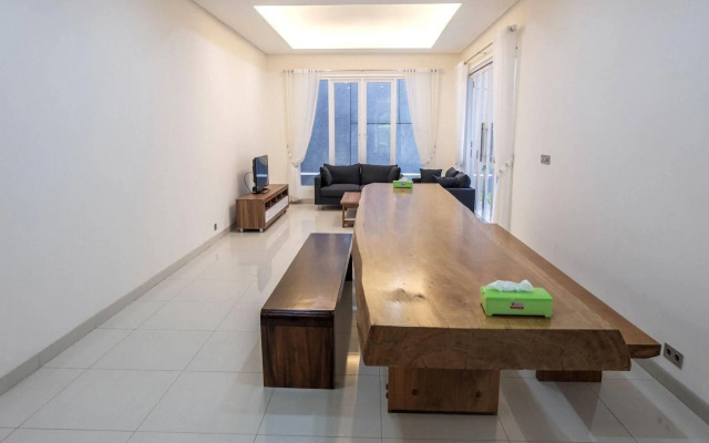 De Orion Setiabudi Villa