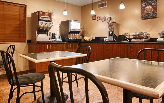 Quality Inn Three Rivers