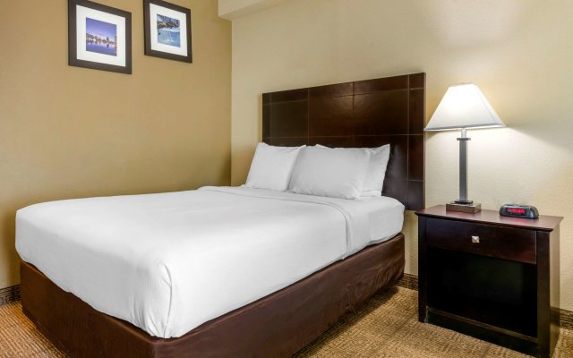 Comfort Inn International Dr.