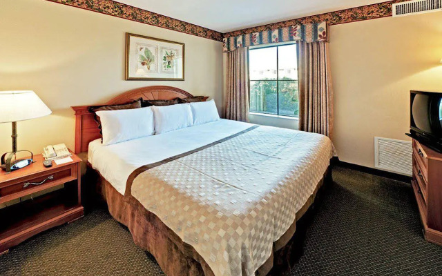 staySky Suites - I Drive Orlando