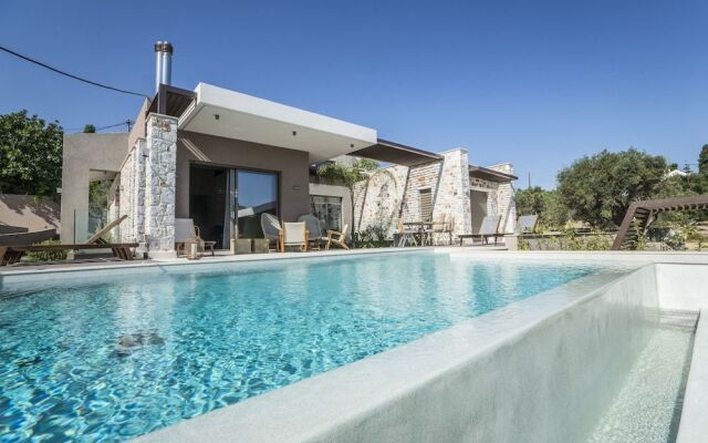 Ariadne Luxury Villa
