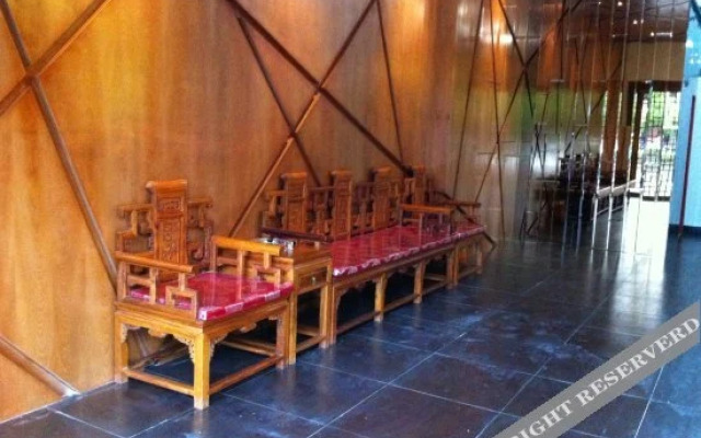 Junyi Hotel (Huangshan Tunxi Old Street)