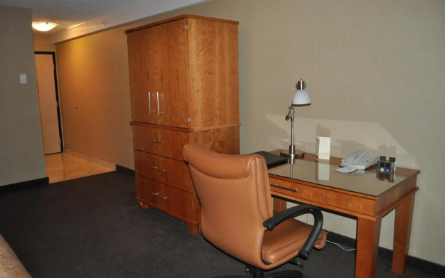 Mirabeau Park Hotel & Convention Center