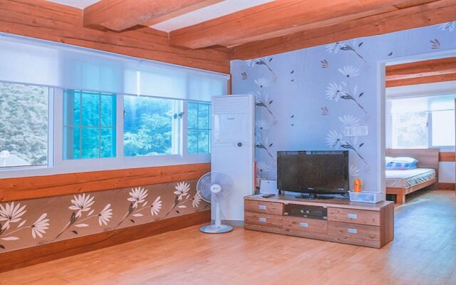 Tongyeong Ye Hyang Pension