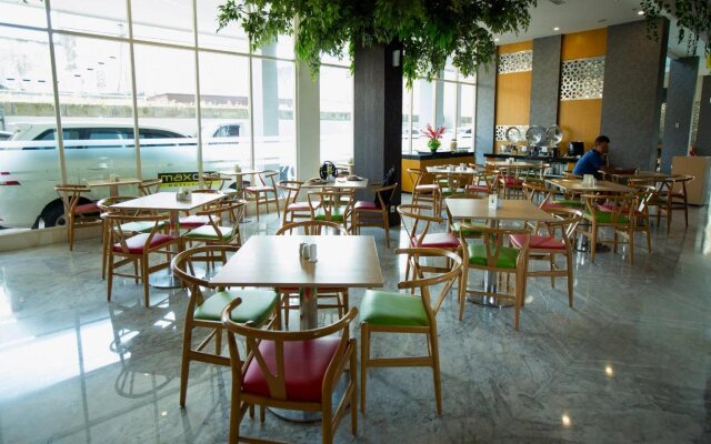 Ascent Hotel and Cafe