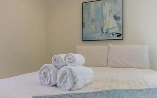 @ Marbella Lane - Convenient Home in Sunnyvale