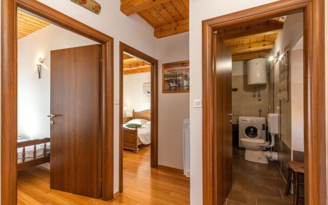 Beautiful Home in Malinska With Wifi and 3 Bedrooms