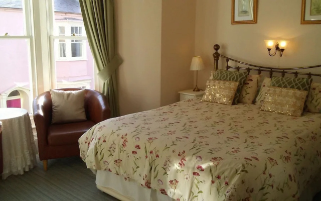 Myrtle House Hotel