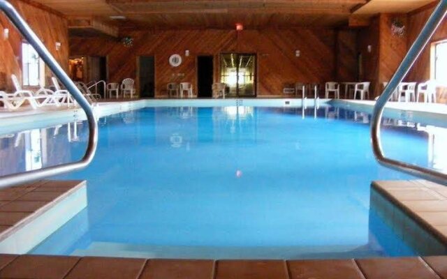 Chippewa Hotel & Suites