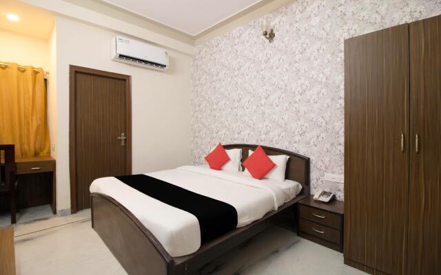 OYO Townhouse 454 Hotel Hill Inn